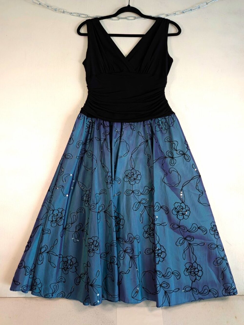 Black Blue Floral Beaded Fit & Flare Party Dress V-Neck Satin 10P SL Fashions